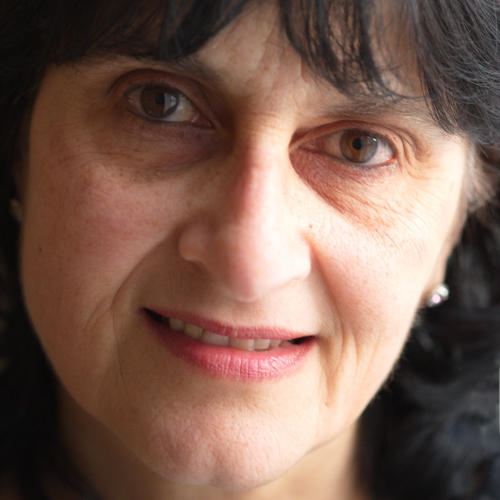 Moniza Alvi